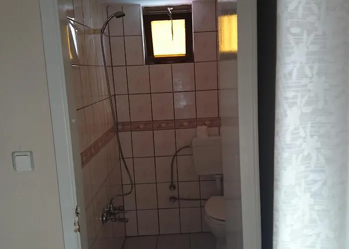 City Hotel 2*