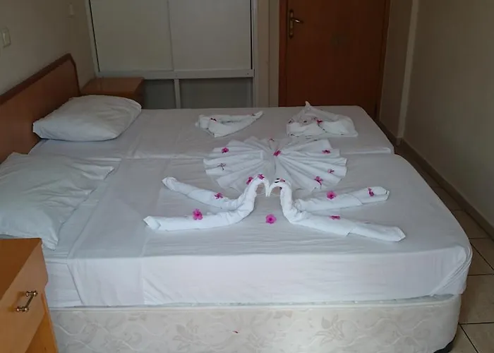 City Hotel