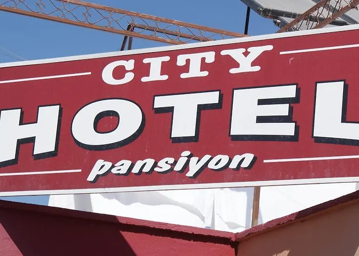 City Hotel Отель Кушадасы